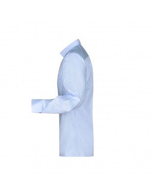 Easy-care, fashionable men's shirt