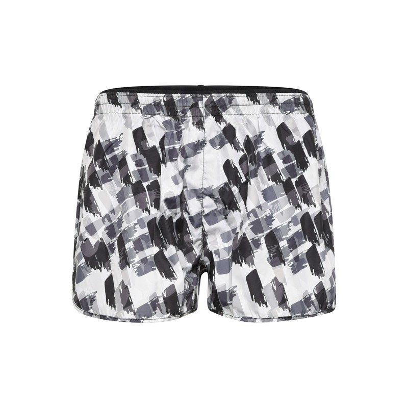 Light shorts made of recycled polyester