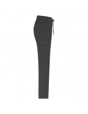 Trendy sweatpants made of organic cotton in cargo style