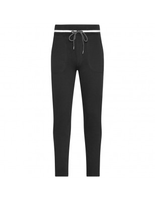 Sweat pants in trendy design