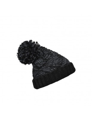 Casual cap with extra-large pompon