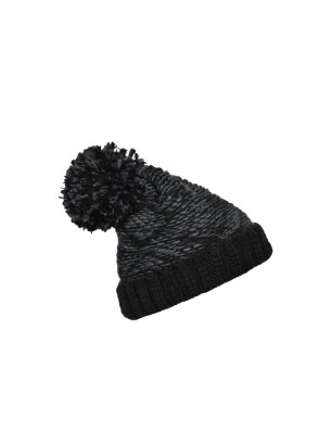 Casual cap with extra-large pompon