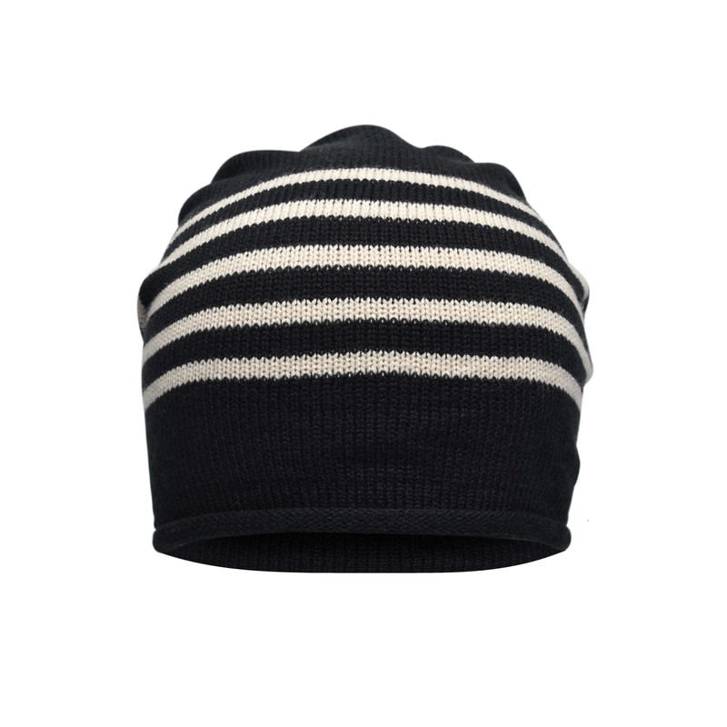 Elegant knitted beanie