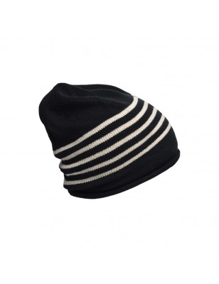 Elegant knitted beanie