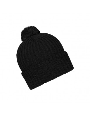 Trendy pompon cap in a lot of colours