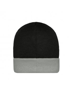 Classic knitted cap with brim