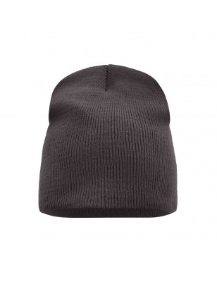 Slim-fitting knitted cap without brim