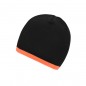 Tight-fitting knitted cap without brim