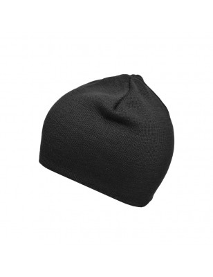 Close-fitting beanie without brim