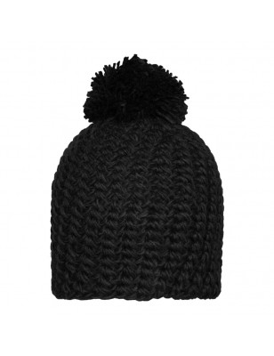 Crocheted cap with pompon