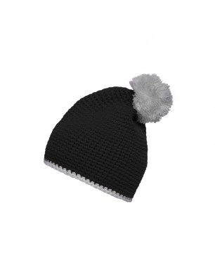 Crocheted hat with contrasting border and pompon