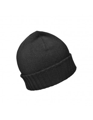 Elegant knitted hat with brim