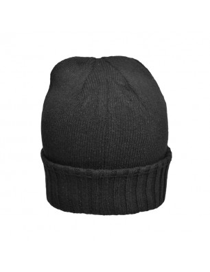 Elegant knitted hat with brim