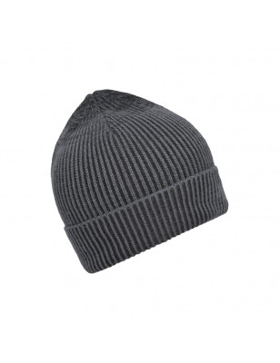 Attractive beanie with brim