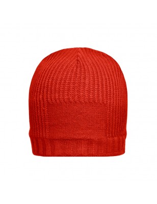 Knitted beanie in rib-design