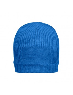 Knitted beanie in rib-design