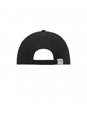 Classic 6 panel cap with close-fitting front panels