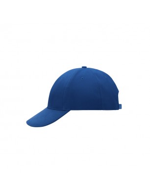 Classic 6 panel cap with close-fitting front panels