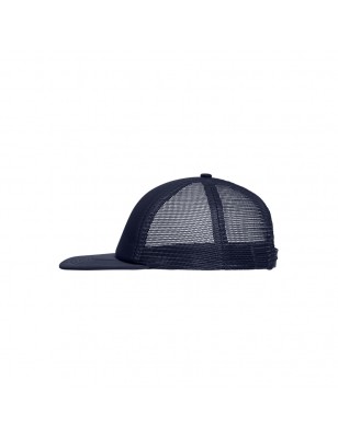 Trendy cap with flat peak and extra soft mesh