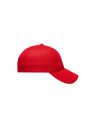 High-quality cap with seamless, pre-formed crown