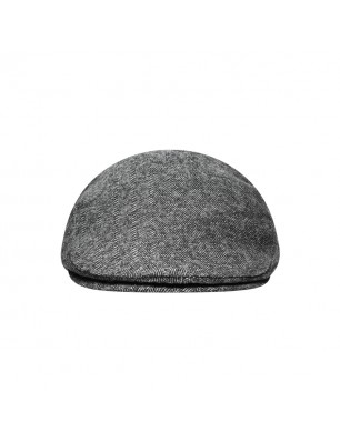 Flat beanie with concealed peak