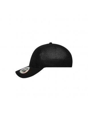 High-quality cap with seamless, pre-formed crown