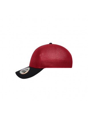 High-quality cap with seamless, pre-formed crown