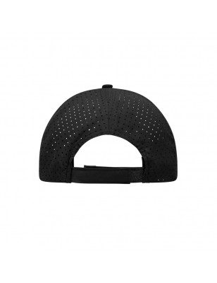 Sporty 8 panel cap made of soft microfibre