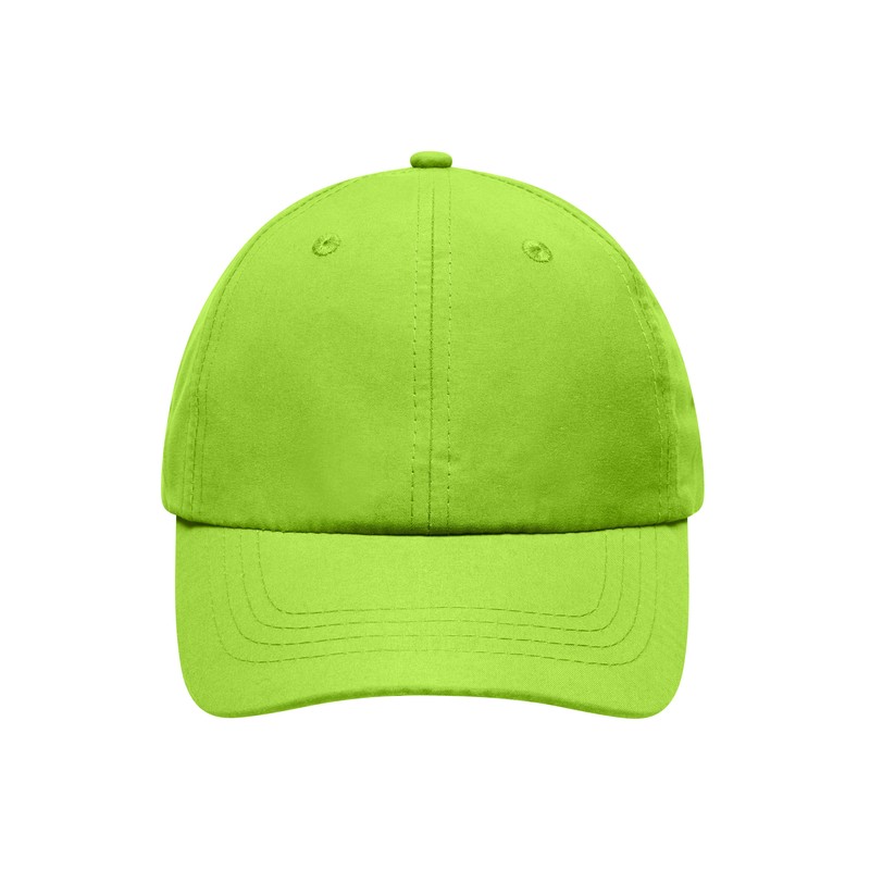 Sporty 8 panel cap made of soft microfibre