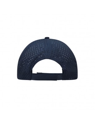 Sporty 8 panel cap made of soft microfibre