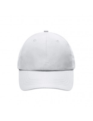 Sporty 8 panel cap made of soft microfibre