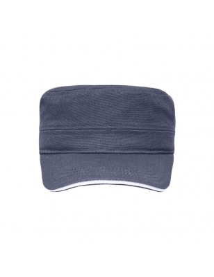 Sandwich cap in military style made of durable cotton canvas