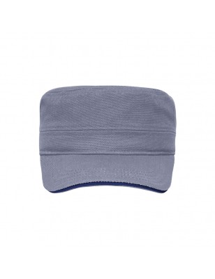 Sandwich cap in military style made of durable cotton canvas