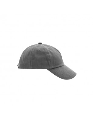 Trendy children's cap with a large peak