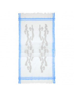 Light scarf with fashionable jacquard pattern