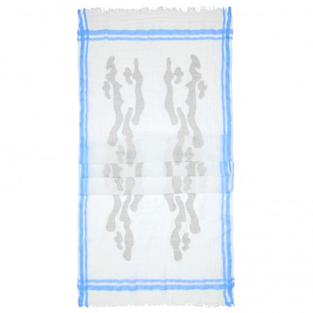 Light scarf with fashionable jacquard pattern