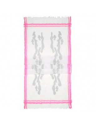 Light scarf with fashionable jacquard pattern