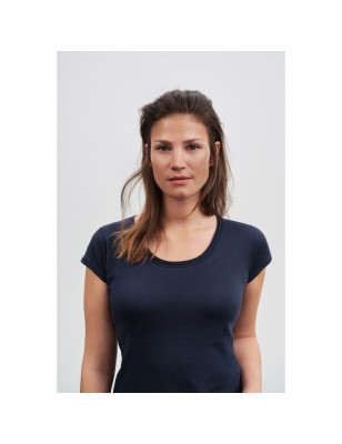 Ladies' T-shirt with trendy roll hem