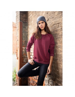 Classic sweatshirt with raglan sleeves