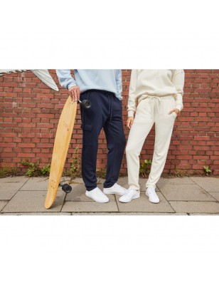 Trendy sweatpants made of organic cotton