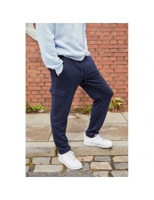 Trendy sweatpants made of organic cotton in cargo style