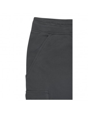 Trendy sweatshorts made of organic cotton, in cargo style