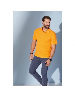 Classic piqué polo shirt for leisure and sports activities