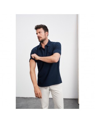 Classic piqué polo shirt with breast pocket