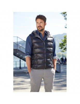 Ultra light down vest with hood in casual style