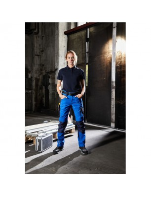 Specialized work pants in slim profile with functional details