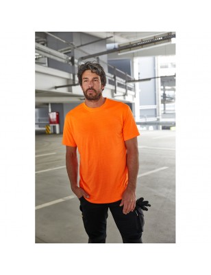 Durable, easy care T-shirt in signal colours