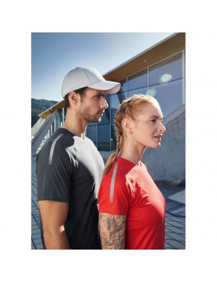 Functional T-shirt made of recycled polyester for sports and