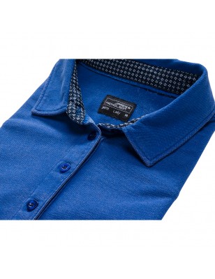 Polo shirt with fashionable details