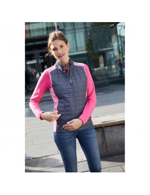 Vest in stylish material mix